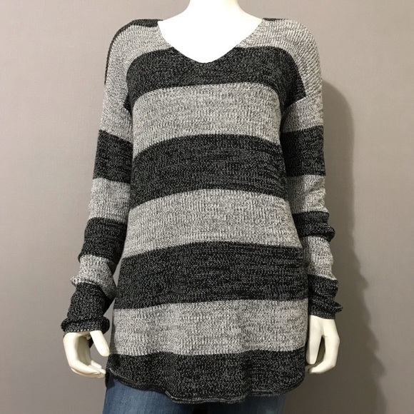 A.n.a. A new approach gray and black sweater large - Picture 8 of 8